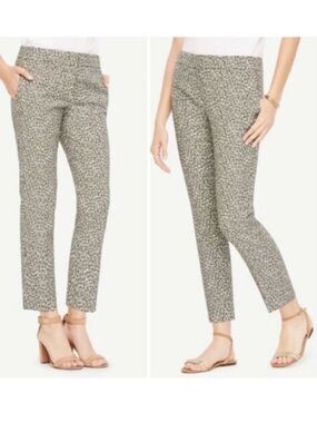 Ann Taylor Petite 2 Ankle Pant Devin Fit Green Leaf Floral Print